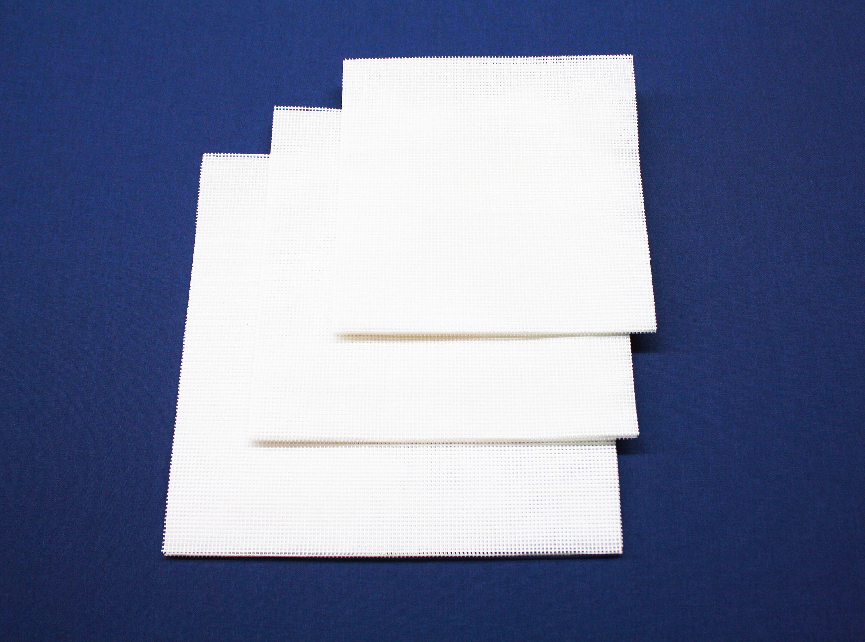 Blank Zweigart 14 Mesh Interlock Canvas Needlepoint Canvas Etsy