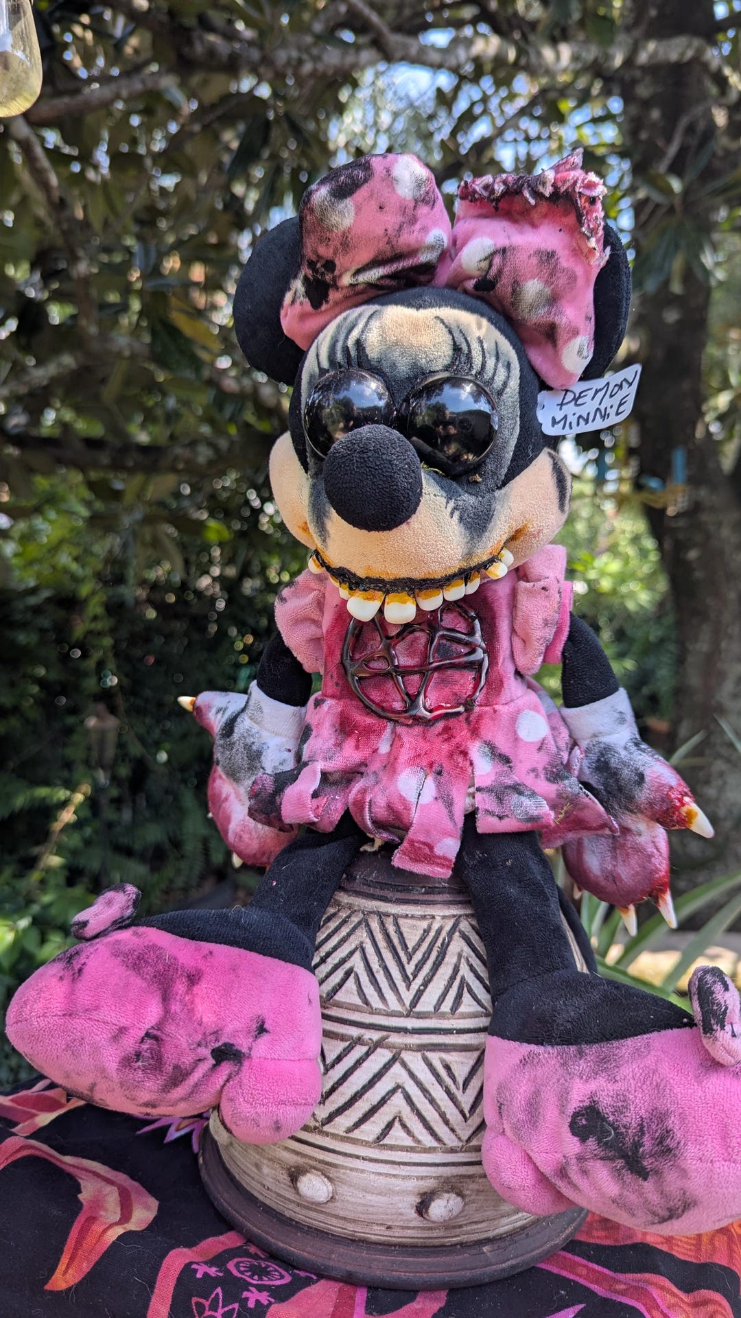 Demon Minnie - Etsy