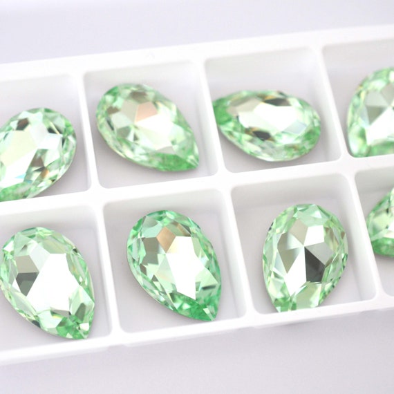 クリソライト 30 x 20 mm ペアシェイプ 4327 スワロフスキー