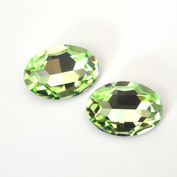 30x22mm Chrysolite Oval 4127 Crystals by Swarovski® - 1 Piece - Etsy