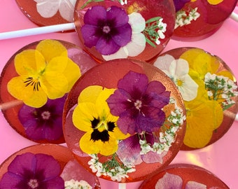 Stawberry Edible Flower Lollipops