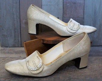 Vintage 1960s GOLD LAME wGLITTER Sling Backs by Dream Step Originals size 8.5