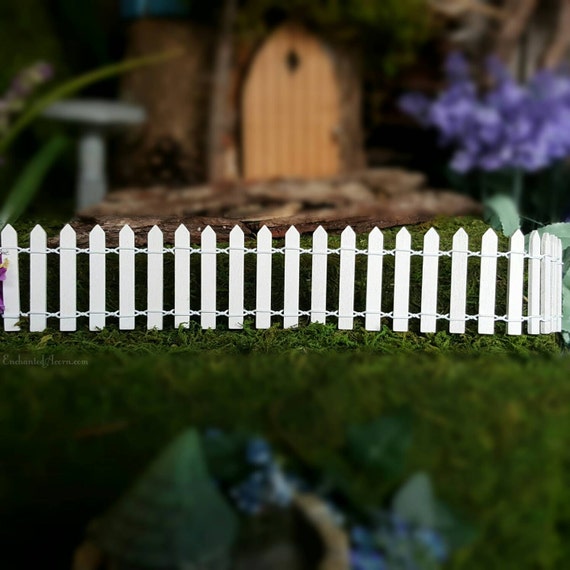 Miniature Fairy Garden White Picket Fence Image 0