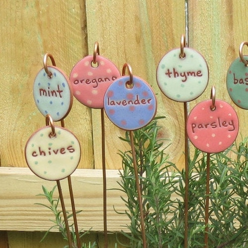 Herbes personnalisées, 6 marqueurs de jardin d'herbes aromatiques, Étiquettes de plantes, Marqueur de plantes personnalisé, Jardin d'herbes aromatiques, Cadeau jardinage, Cadeau jardinage, Marqueurs végétaux, Plante