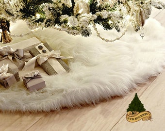 Classic Faux Fur Christmas Tree Skirt - Shaggy Shag Faux Sheepskin Round  - White and Off White - by Fur Accents - USA