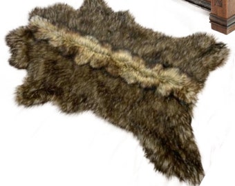 Faux Fur Area Rug, Golden Wolf, Ultra Suede Lining