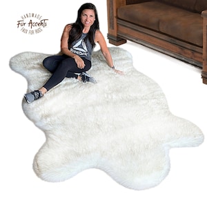 Chubby Bear Skin Rug. Soft Plush Faux Fur. Area Rug. Traditional, Modern, Throw Rug. Western Rustic. Log Cabin, Lodge, Cottage Décor. Shag.