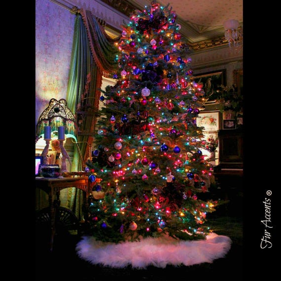 Classic Faux Fur Christmas Tree Skirt - Shaggy Shag Faux Sheepskin Round  - 18 Colors including White and Off White - by Fur Accents - USA