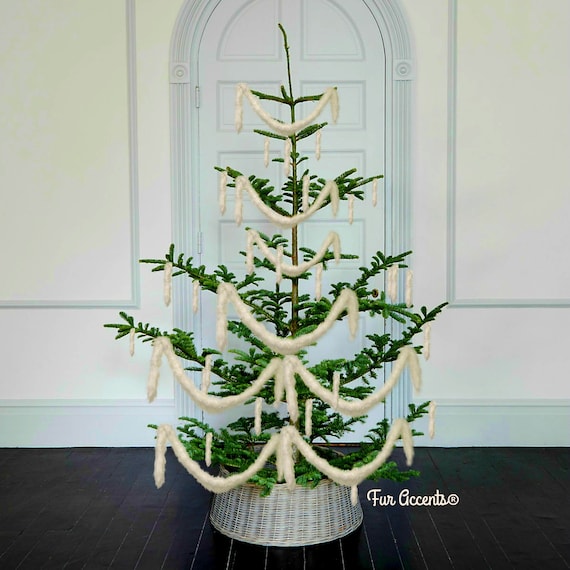 Faux Fur Christmas White Tree Garland,Shaggy White Arctic Fox,Strand,Snow Flake Ornament,Stairway Trim,Mantle Decoration,2" Fur Accents-USA