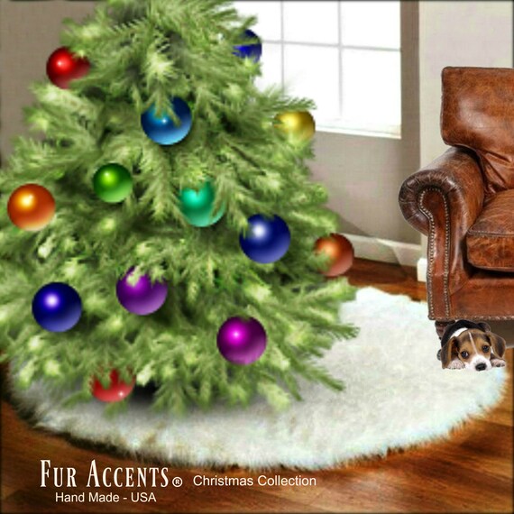 Classic Faux Fur Christmas Tree Skirt - Shaggy Shag Faux Sheepskin Round  - White  - by Fur Accents - USA