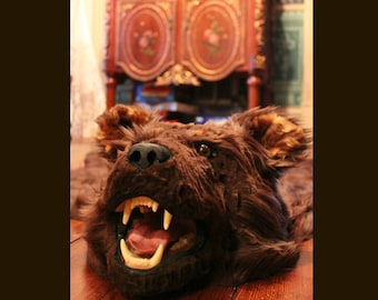 クマの皮の敷物、実物大、リアルなフェイクファー、茶色の