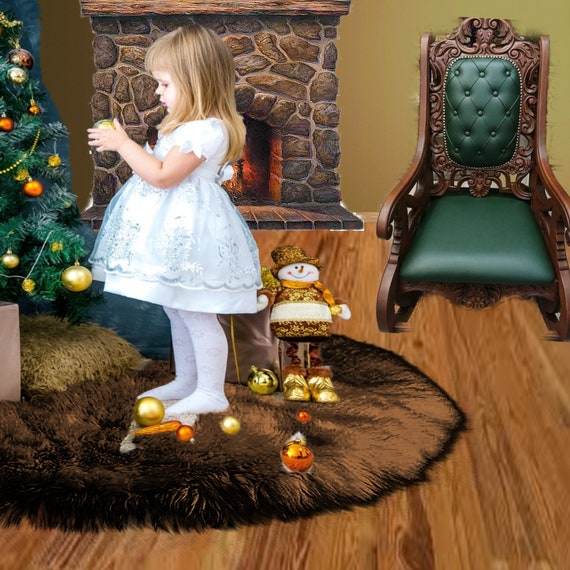 Classic Faux Fur Christmas Tree Skirt - Shaggy Shag Faux Sheepskin Pelt - Round with Slit - Choose Color and Size - by Fur Accents - USA