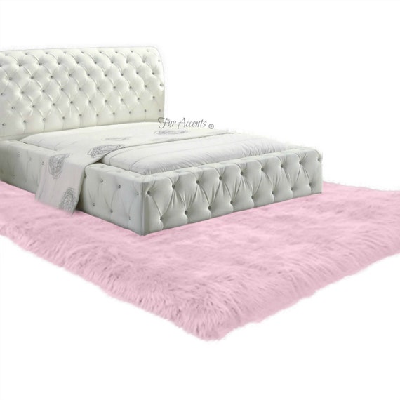 Plush Faux Fur Area Rug - Luxury Fur Thick Icelandic Sheepskin Shaggy - Faux Fur - Rectangle Pelt Shape Designer Throw Rug - Fur Accents USA