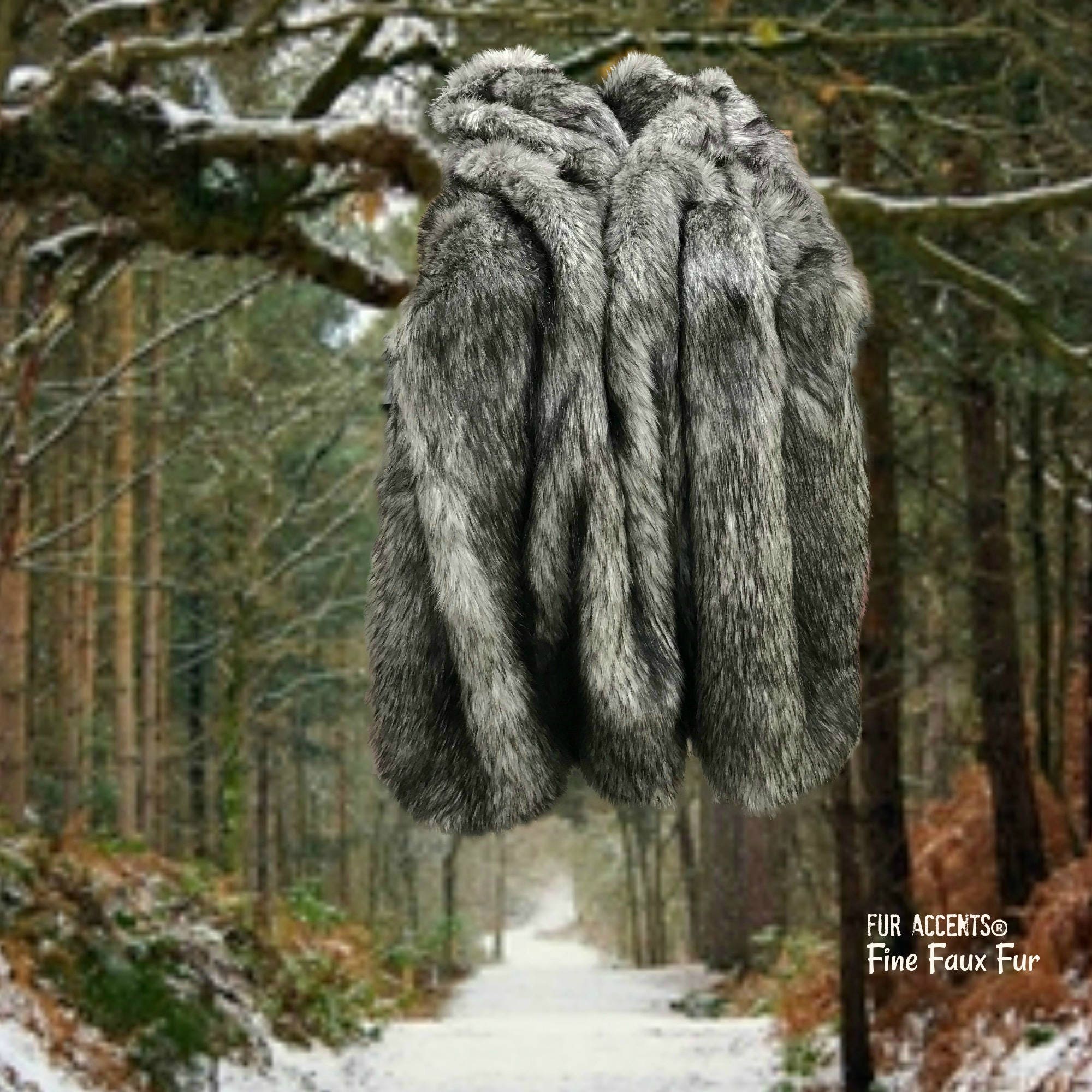 Plush Faux Fur Throw Blanket, Soft Gray Tipped Wolf Throw Blanket