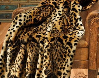 Plush  Faux Fur Throw Blanket, Soft Plush Traditional Brown Spotted Leopard Bedspread - Luxury Fur - Minky Cuddle Fur Lining Fur Accents USA
