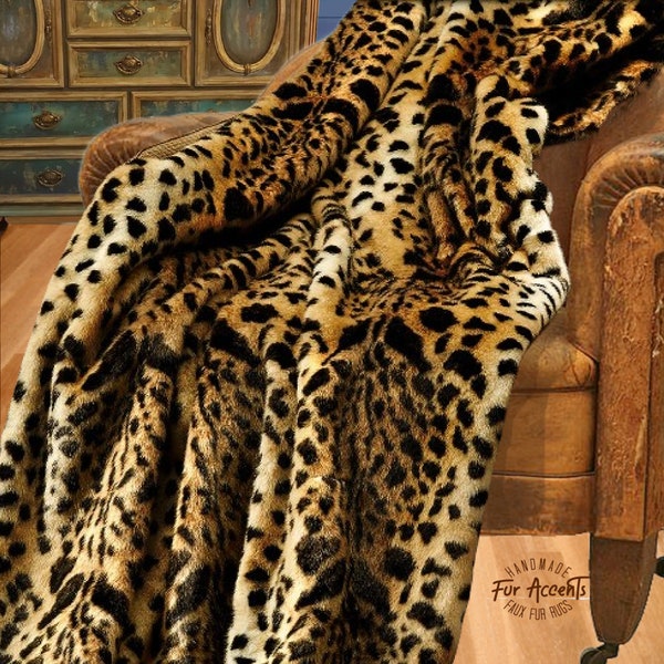 Plush  Faux Fur Throw Blanket, Soft Plush Traditional Brown Spotted Leopard Bedspread - Luxury Fur - Minky Cuddle Fur Lining Fur Accents USA