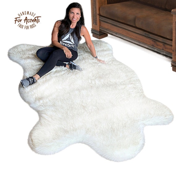 Chubby Bear Skin Rug. Soft Plush Faux Fur. Area Rug. Traditional, Modern, Throw Rug. Western Rustic. Log Cabin, Lodge, Cottage Décor. Shag.