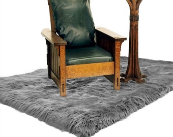 Handmade Shaggy Faux Sheepskin Rug – Plush Pelt Design