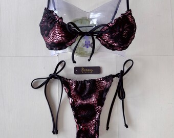 Babydoll-Bikini aus rosafarbener/schwarzer Spitze mit rosafarbener Spitze – hergestellt in den USA