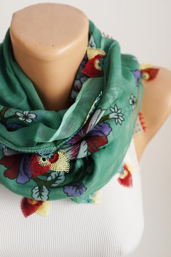 Antique Turkish head scarf, coffee table cloth, l… - image 3