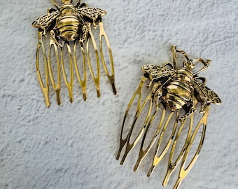 Antique Gold Bee Comb // TV Romance Inspired // Priced per Clip