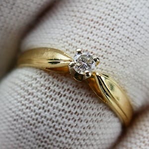 Vintage 14K Yellow gold Ring high setting diamond Size 6 1/4 US - Solid Gold - Fine jewelry