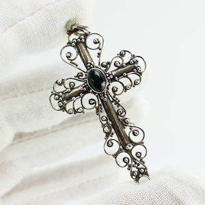 Vintage 925 Silver Crucifix Pendant Sterling Cross religious Celtic Goth Black Stone