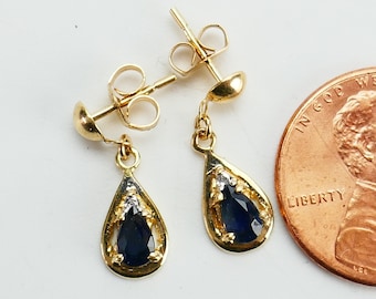 Vintage 10k yellow gold dangle blue color stone stud earrings minimalist teardrop - Solid Gold - Fine Jewelry