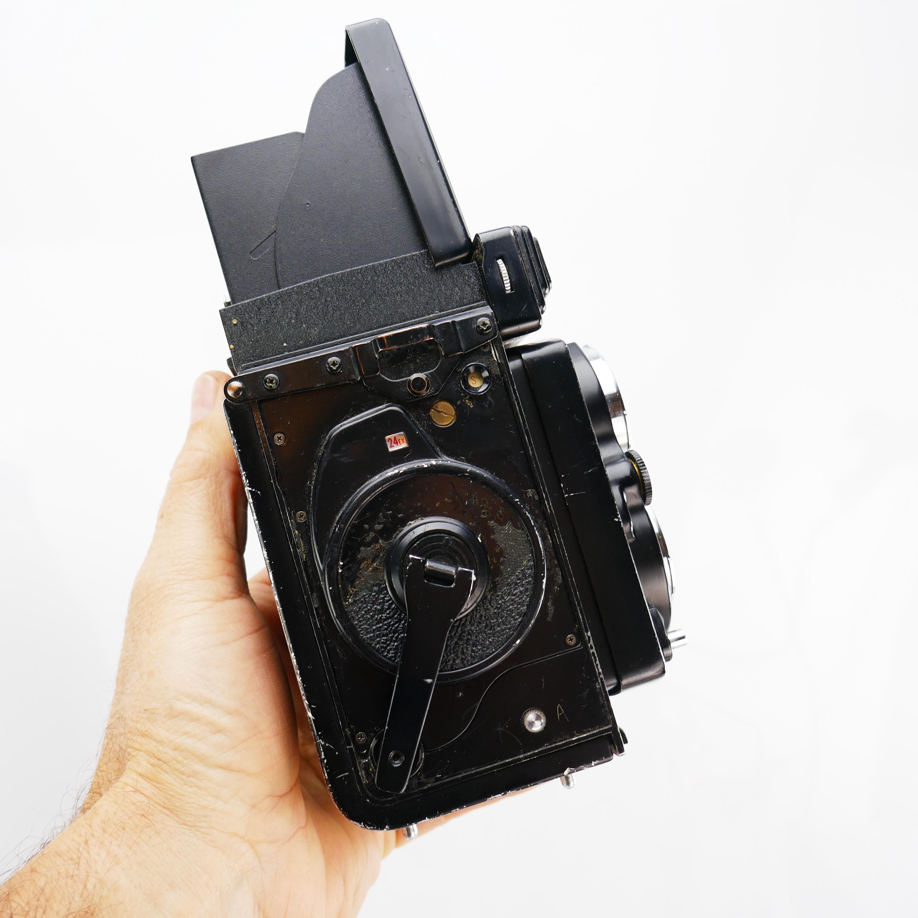 Vintage Yashica MAT-124G Film Camera Japan - Etsy Canada