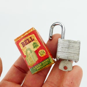Vintage Small Old Bell 104 Padlock & Key In box layer type padlock Hong Kong