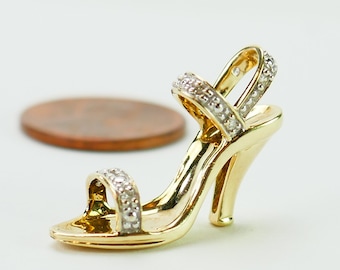 10k Solid Yellow Gold Uzi Machine Gun Pendant – Unisex Fine Jewelry, 2.2g, 0.92"x1.16"