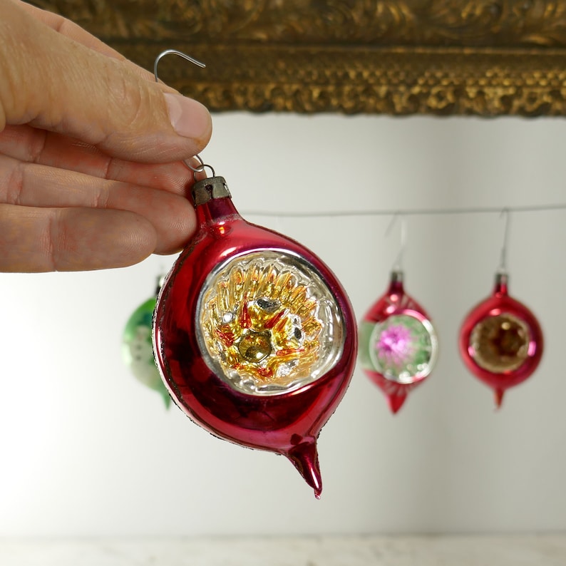 Vintage set of 5 Christmas Ornaments Teardrop indent Glass Red