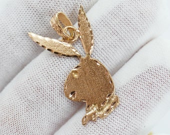 Vintage 10k gold pendant playboy bunny rabbit etched matte - Solid Gold - Fine Jewelry