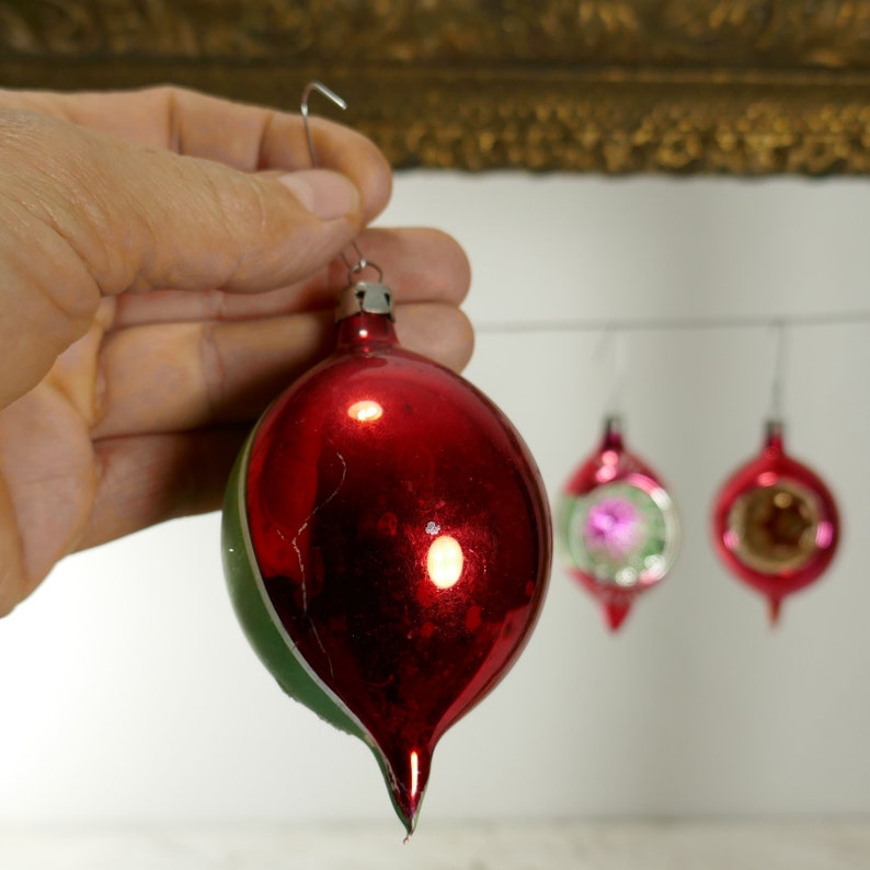 Vintage set of 5 Christmas Ornaments Teardrop indent Glass Red