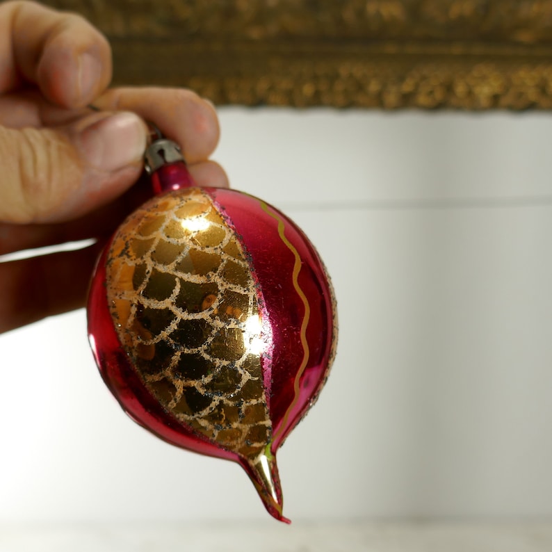 Vintage set of 5 Christmas Ornaments Teardrop indent Glass Red