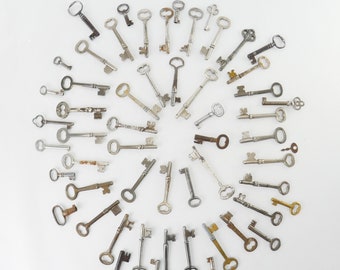 Lot of 55 Antique Keys skeleton key Brass & Metal Vintage Keys Door