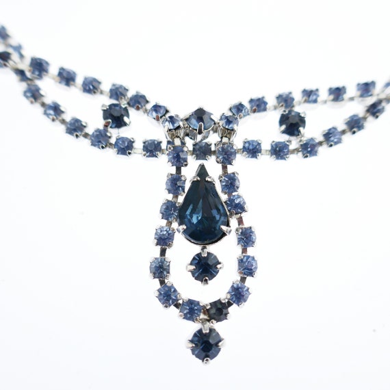 Vintage Matching set Necklace & screw back earrin… - image 3