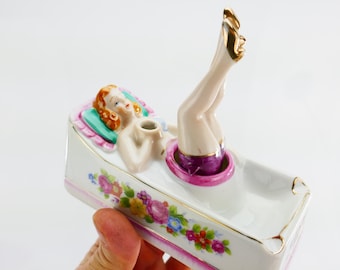 Vintage Pin up Girl Figurine 'naughty Nodder' 1940s Ashtray