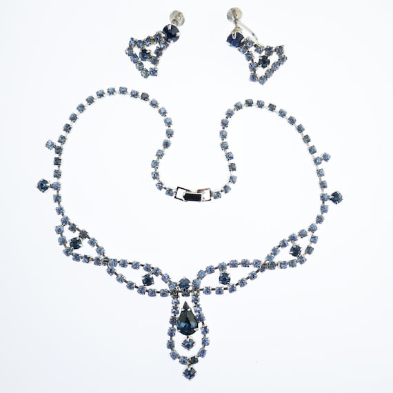 Vintage Matching set Necklace & screw back earrin… - image 2
