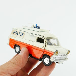Unidad de accidentes policiales Dinky 287 Ford Transit Van