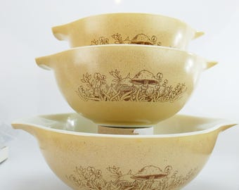 Juego vintage de 3 cuencos Pyrex Forest Fancies Mushrooms Cinderella, color marrón.