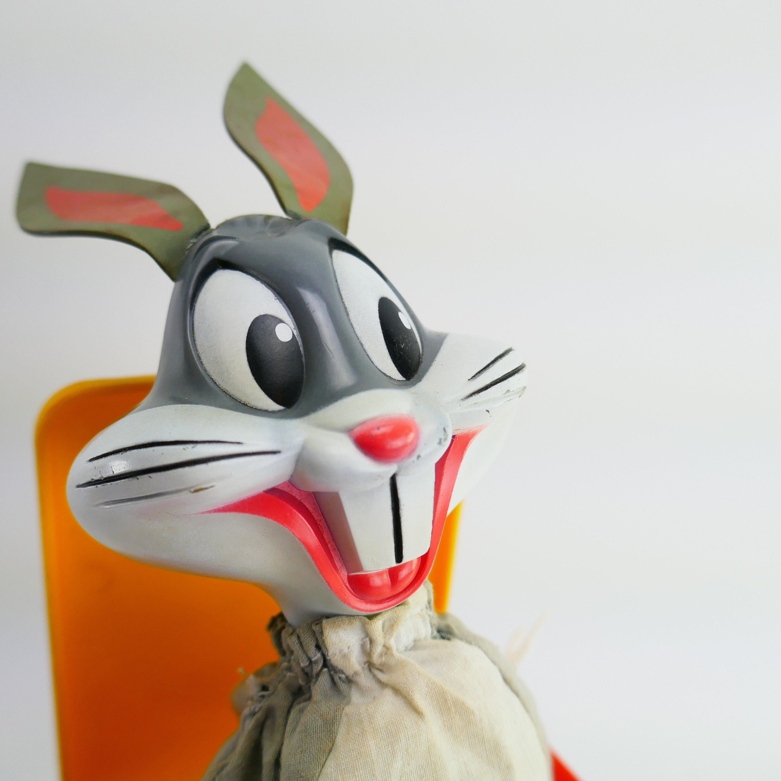 Vintage 1977 Mattel Bugs Bunny Music Box - Jack in De Box Toys