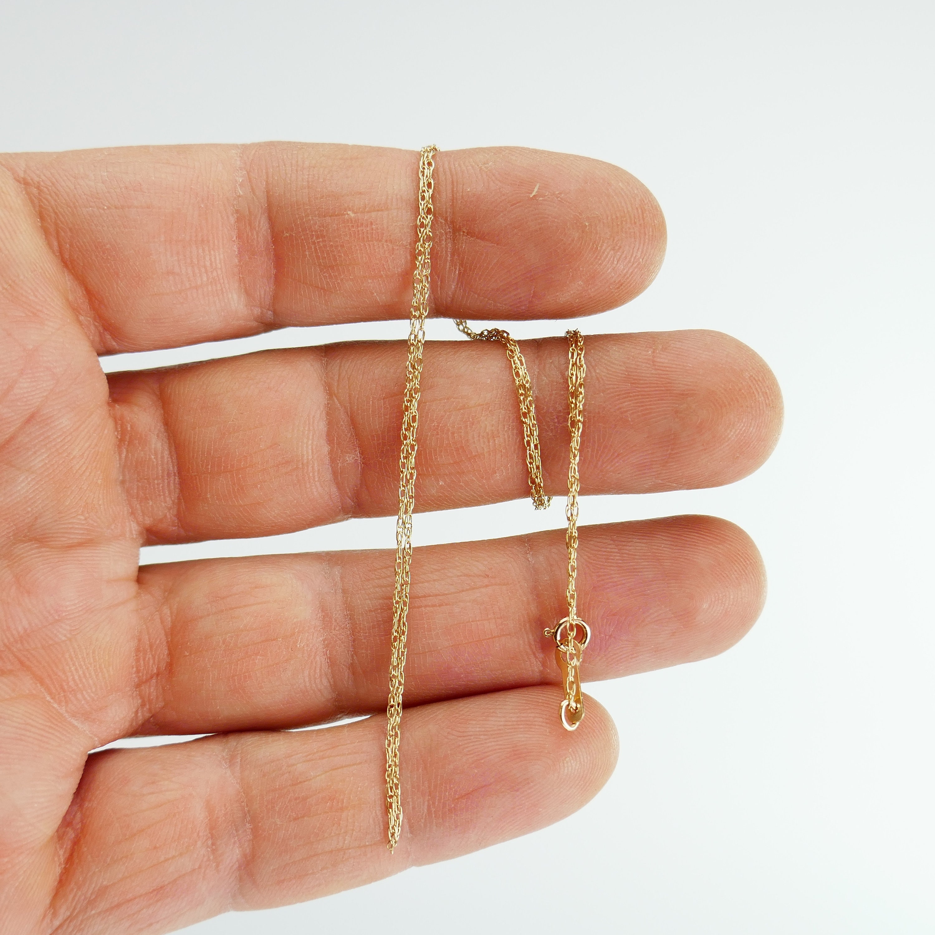 Link Chain Necklace 10k Gold Vintage 17.5 Inches 1mm Twisted