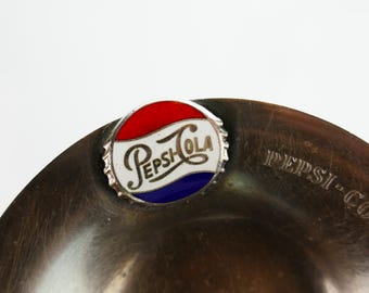 Cenicero vintage raro de Pepsi Cap Montreal 1956, tono plateado