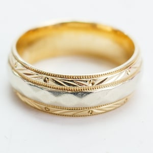 Vintage 10K yellow & white Gold geometrical band Ring 6 1/4 US etched lines Dots comfort fit Solid Gold Fine Jewelry