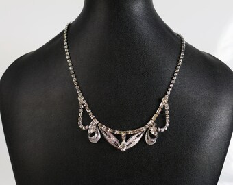 Collier vintage Jay Flex en argent sterling, bijoux ornés de strass transparents et de filigrane.