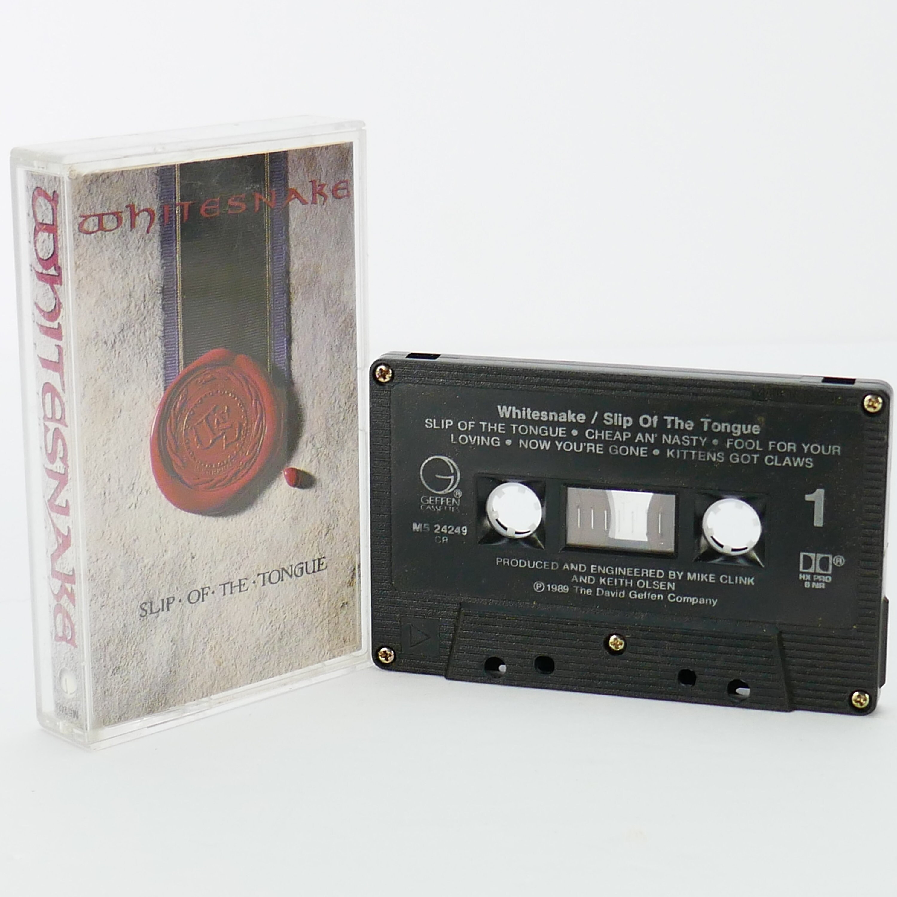 Оригинальные кассеты. Оригинальные кассеты. Группа сетора старые кассетные альбомы фото и видео. Оригинальные кассеты. Yamaha 52 кассета.