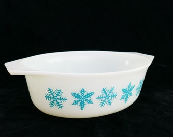 ヴィンテージ PYREX - ターコイズ スノーフレーク付きホワイト不透明