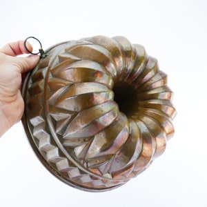 Large Antique Copper Jelly Pudding Mold Tower Victorian SWIRLS