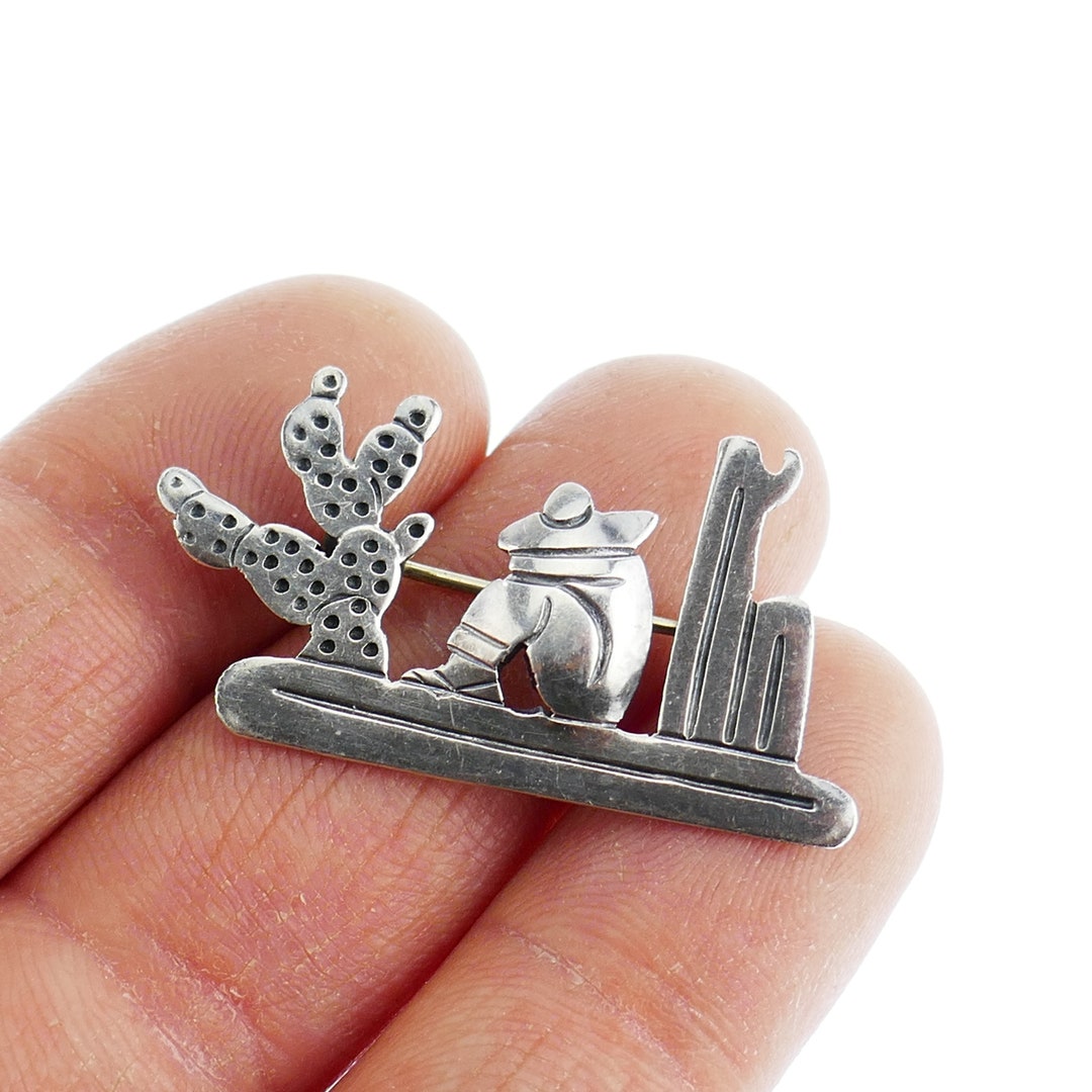 Brooch Matte Silver and White Enamel Rancho Tree - Rancho main image 1